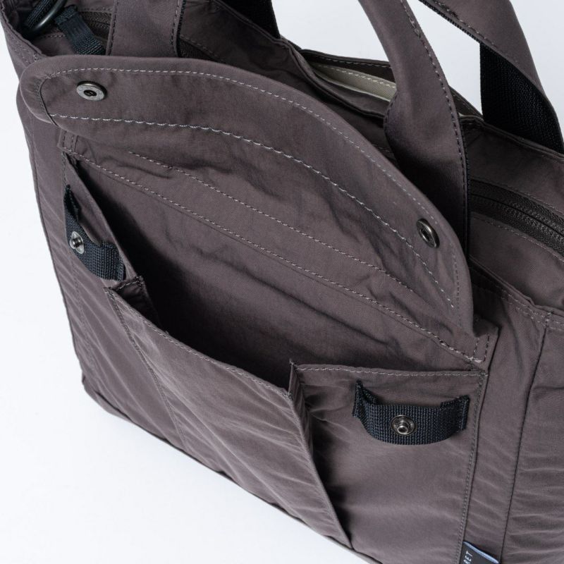 MARGARET HOWELL idea マドックス 2WAYハンド チャコールグレー