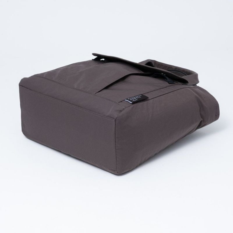 MARGARET HOWELL idea マドックス 2WAYハンド チャコールグレー