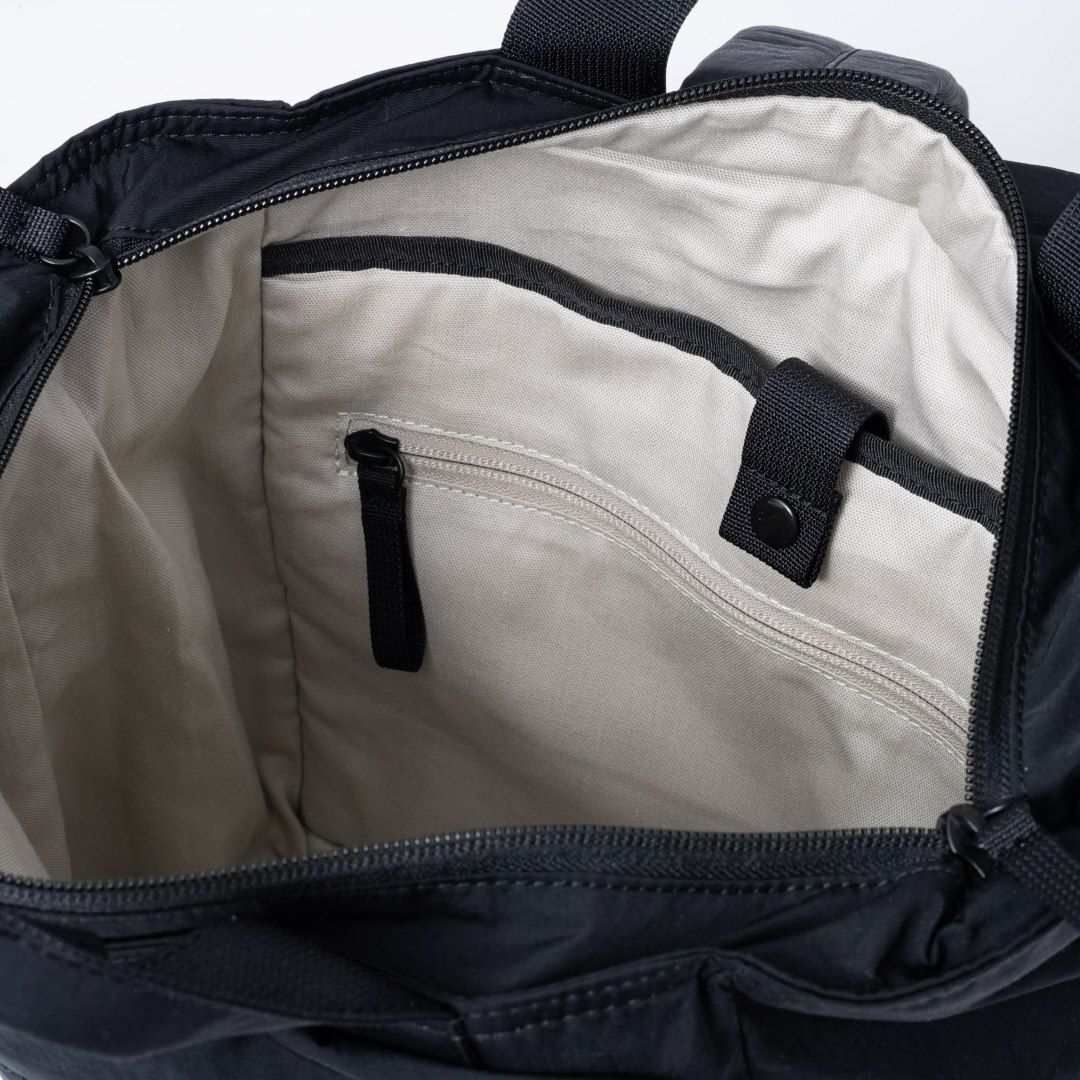 MARGARET HOWELL idea マドックス リュック ブラック