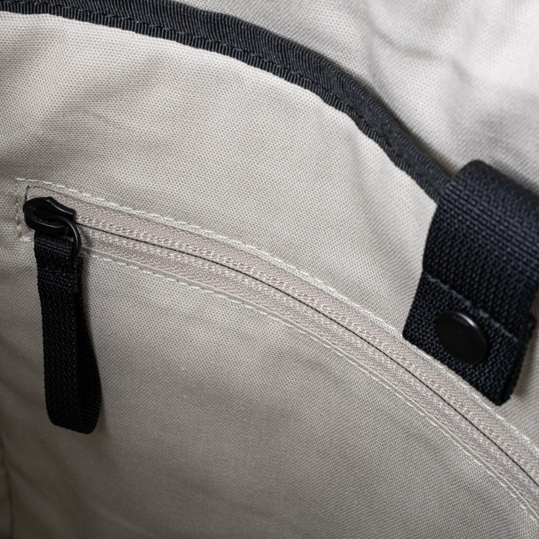 MARGARET HOWELL idea マドックス リュック ブラック