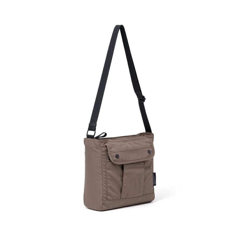 MARGARET HOWELL idea マドックス ショルダー ベージュ