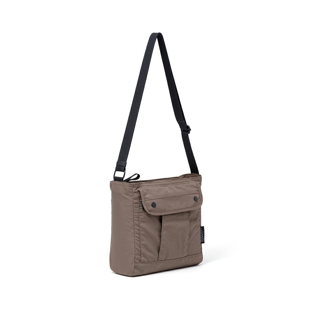 MARGARET HOWELL idea マドックス ショルダー ベージュ