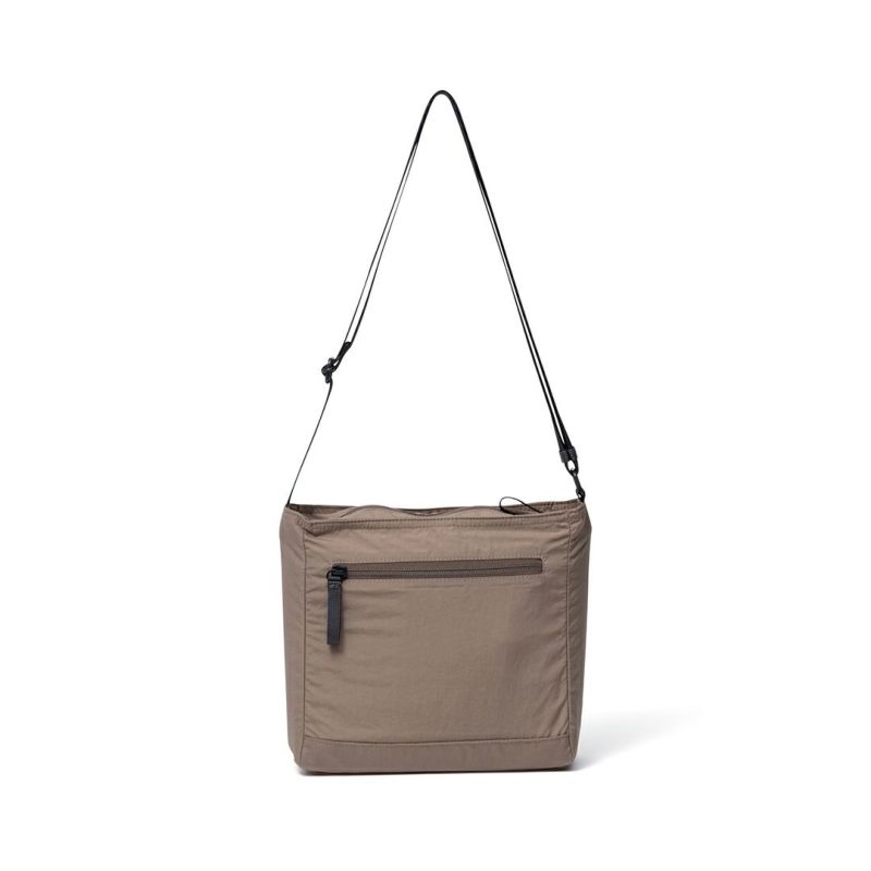 MARGARET HOWELL idea マドックス ショルダー ベージュ