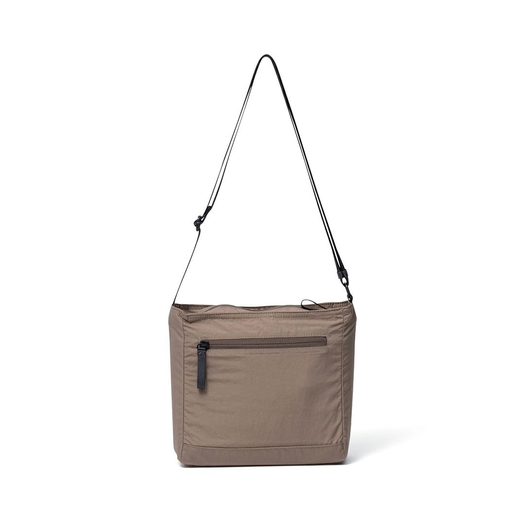 MARGARET HOWELL idea マドックス ショルダー ベージュ