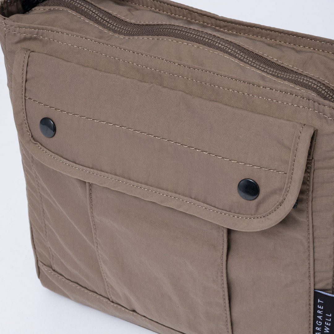 MARGARET HOWELL idea マドックス ショルダー ベージュ