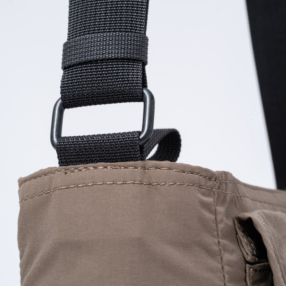 MARGARET HOWELL idea マドックス ショルダー ベージュ