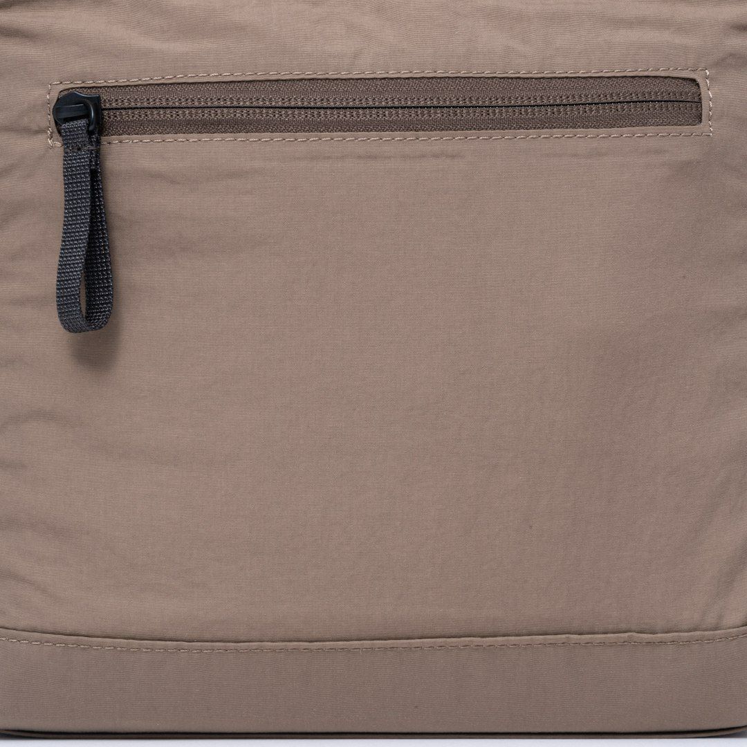 MARGARET HOWELL idea マドックス ショルダー ベージュ