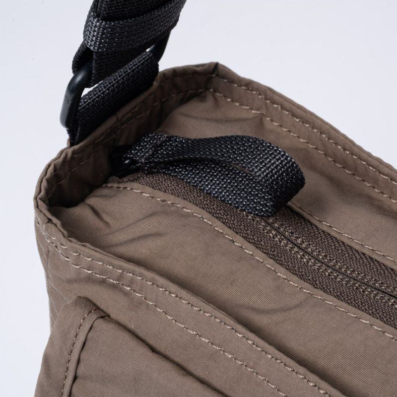 MARGARET HOWELL idea マドックス ショルダー ベージュ