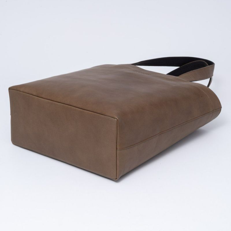 MARGARET HOWELL idea テュードル トート(M) モカ