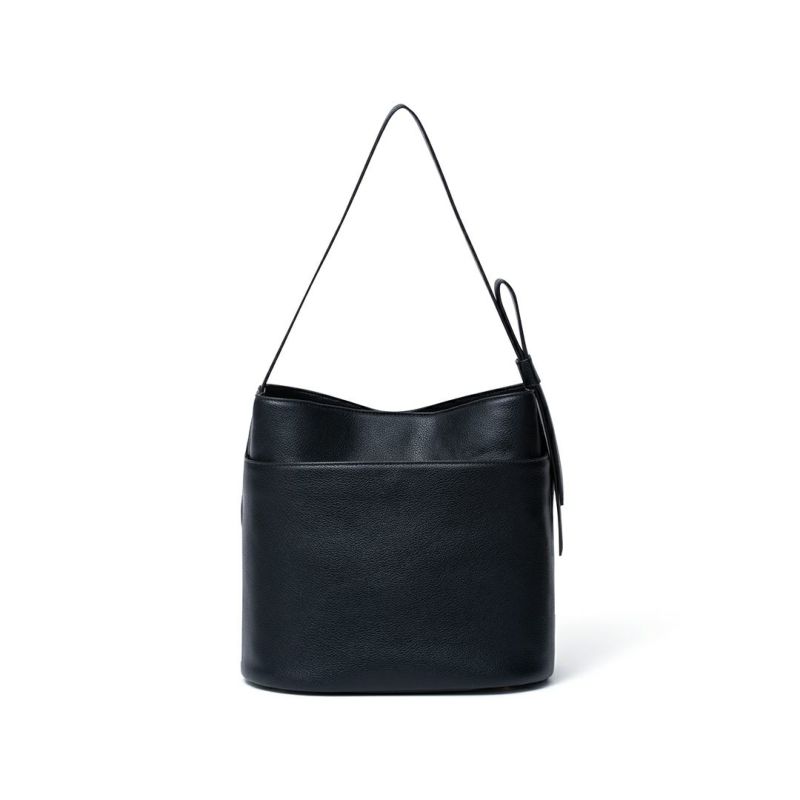 JILL STUART クレッセント ワンショルダー ブラック