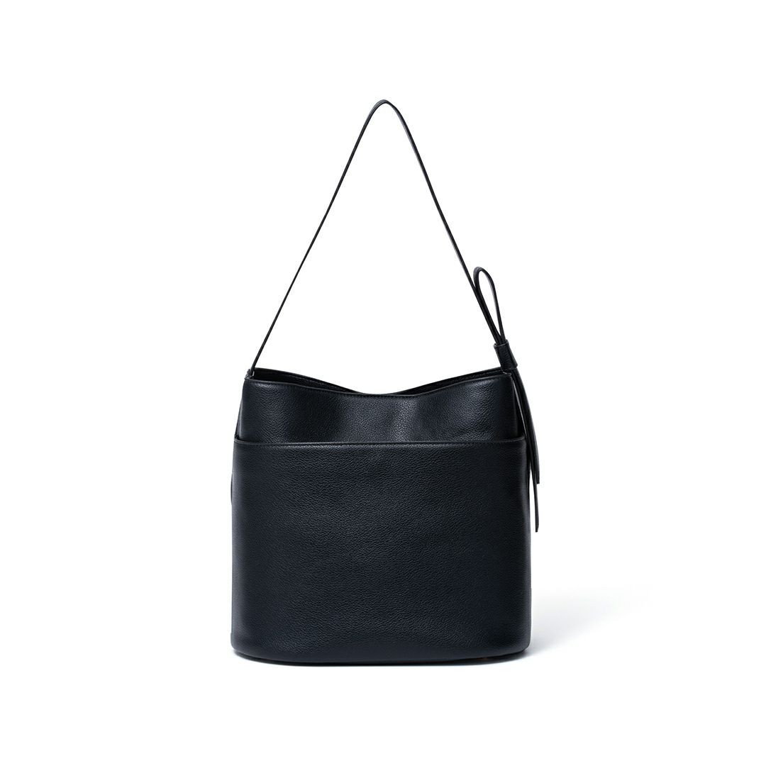 JILL STUART クレッセント ワンショルダー ブラック