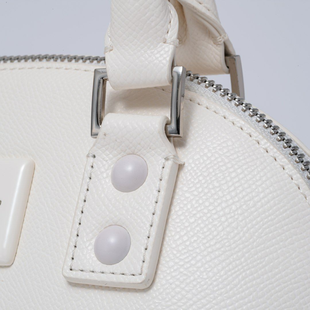 JILL STUART メルティ 2WAYハンド ホワイト