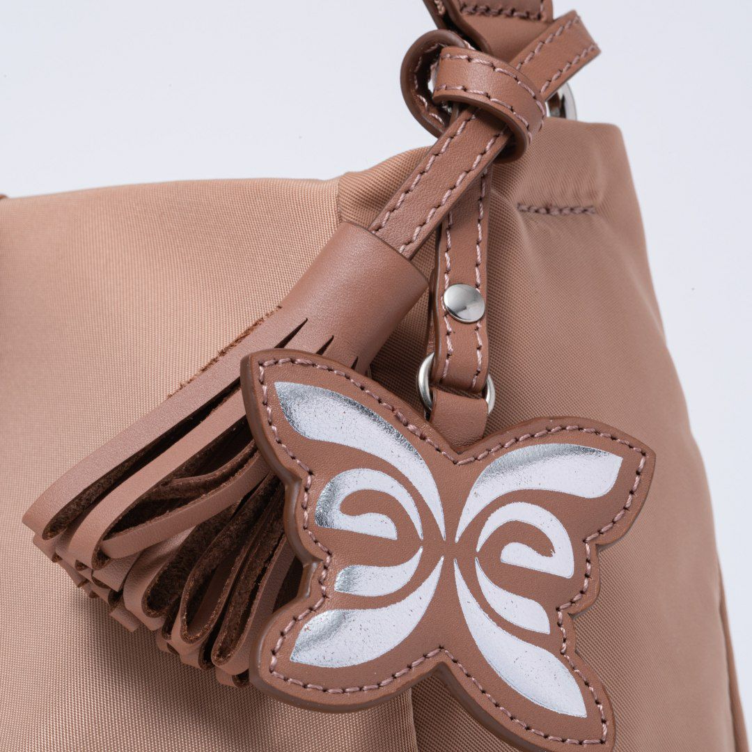 U by ungaro ベル ショルダー アーモンド