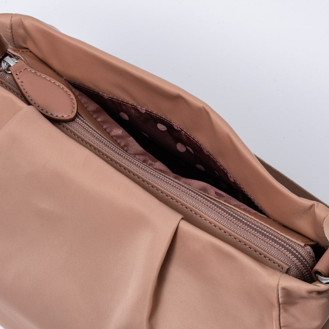 U by ungaro ベル ショルダー アーモンド