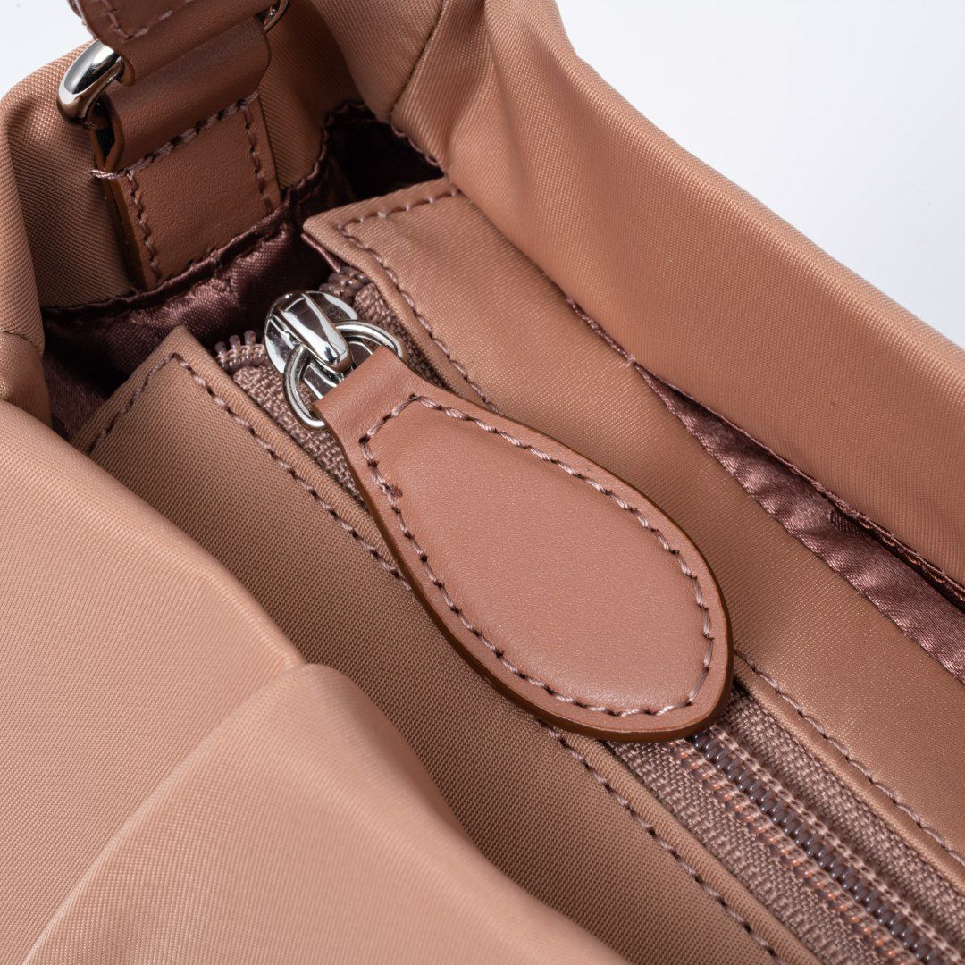 U by ungaro ベル ショルダー アーモンド