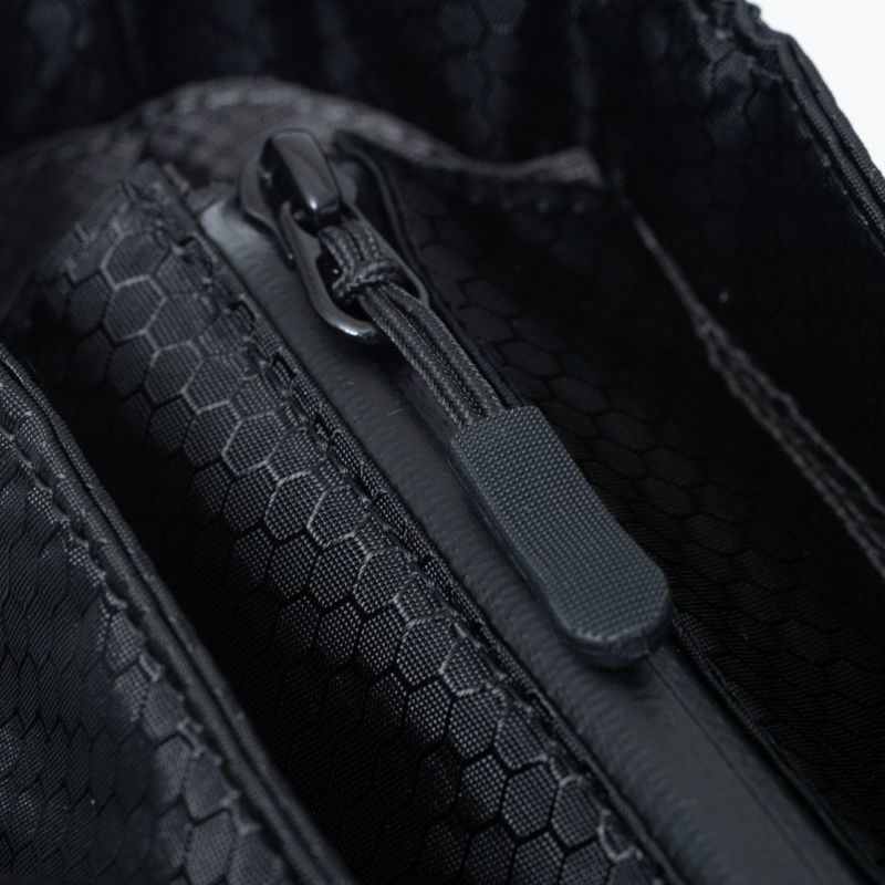 BEAMS DESIGN Watertight トートバッグ【BMMH5GT1】 ブラック