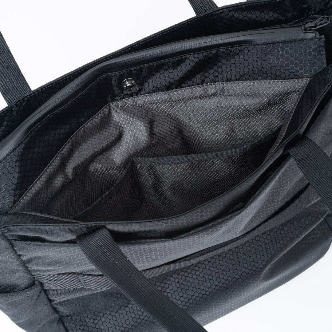 BEAMS DESIGN Watertight トートバッグ【BMMH5GT1】 ブラック