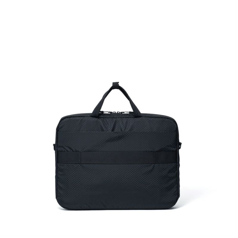 BEAMS DESIGN Watertight ブリーフケース(S)【BMMH5GT2】 ブラック