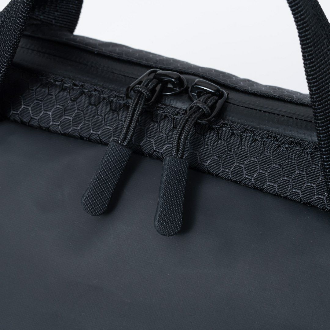 BEAMS DESIGN Watertight ブリーフケース(S)【BMMH5GT2】 ブラック