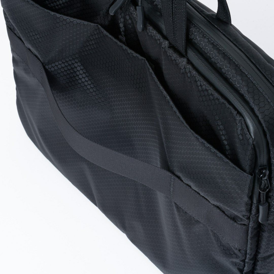 BEAMS DESIGN Watertight ブリーフケース(M)【BMMH5GT3】 ブラック