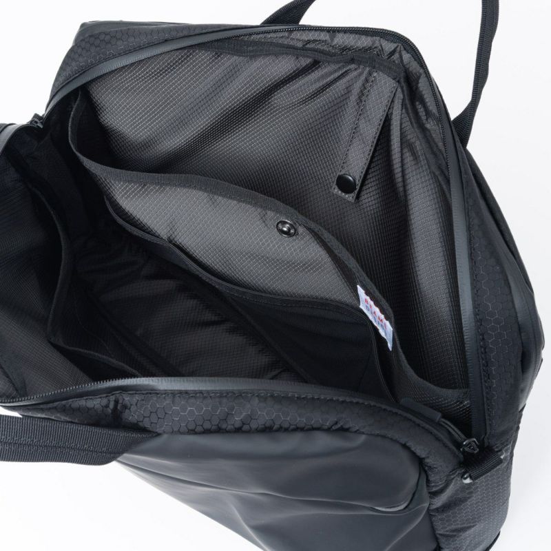 BEAMS DESIGN Watertight ブリーフケース(M)【BMMH5GT3】 ブラック