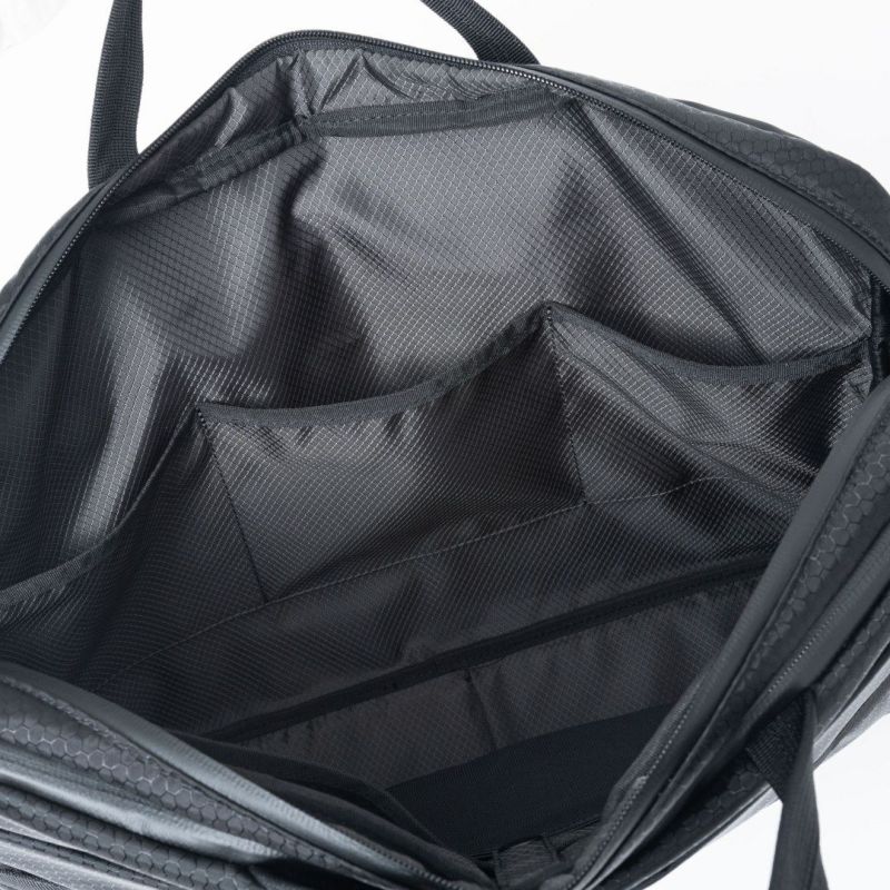 BEAMS DESIGN Watertight ブリーフケース(M)【BMMH5GT3】 ブラック