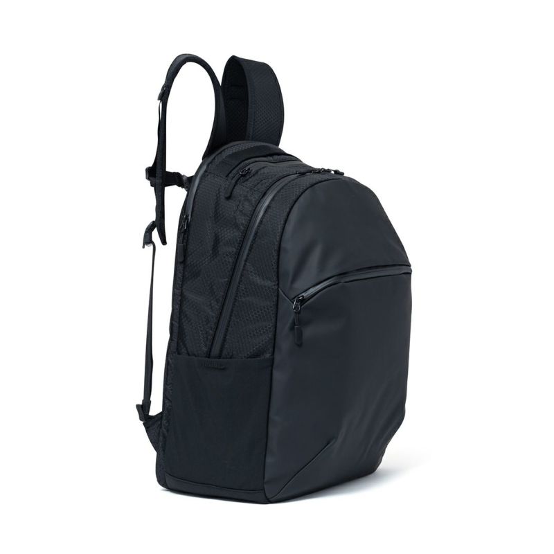 BEAMS DESIGN Watertight バックパック(L)【BMMH5GR2】 ブラック