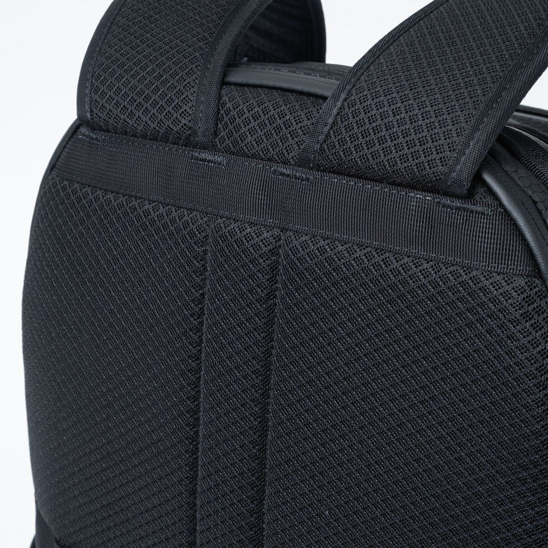 BEAMS DESIGN Watertight バックパック(L)【BMMH5GR2】 ブラック