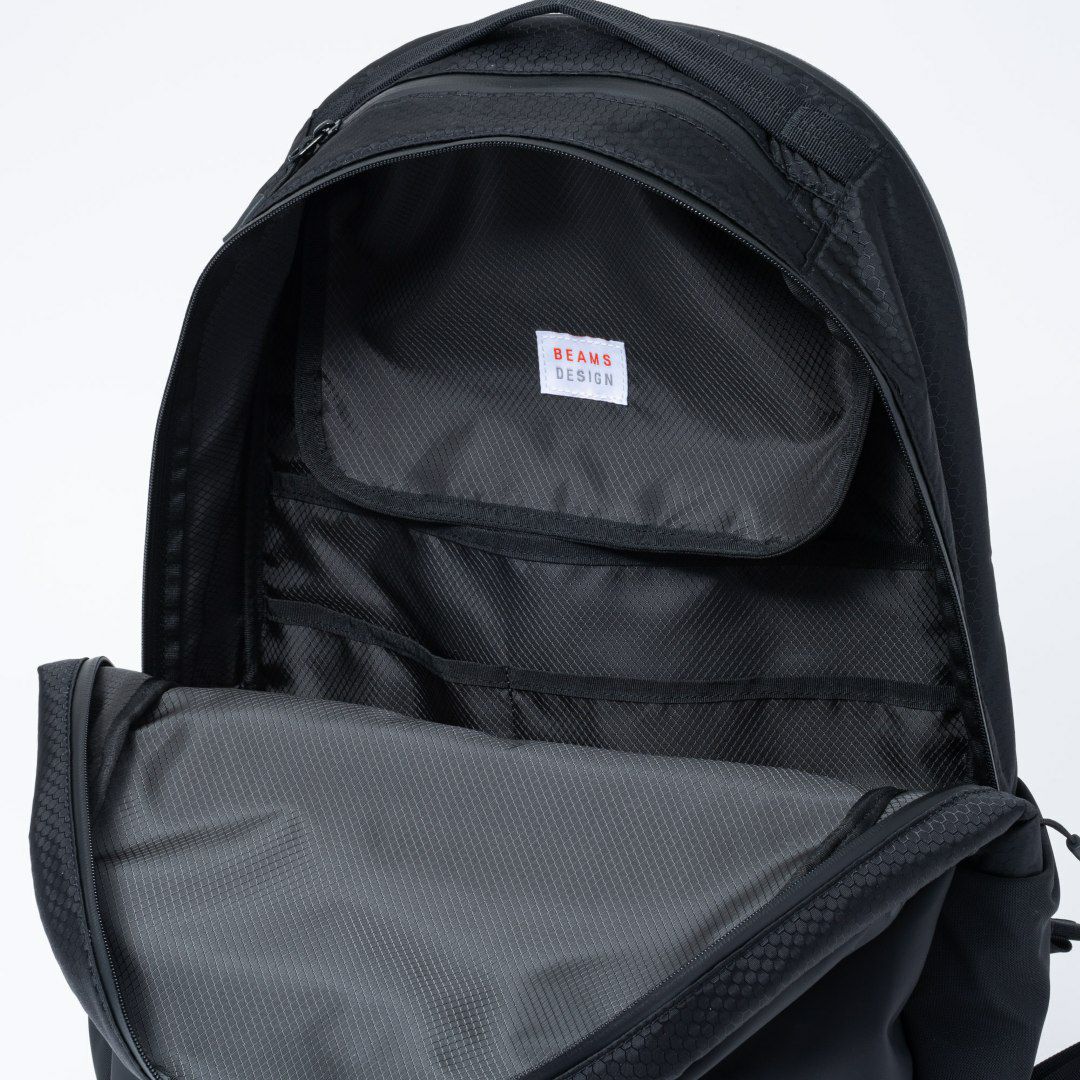 BEAMS DESIGN Watertight バックパック(L)【BMMH5GR2】 ブラック