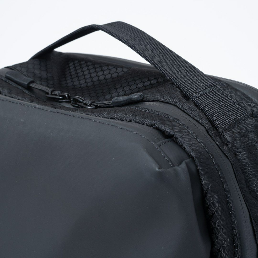 BEAMS DESIGN Watertight バックパック(S)【BMMH5GR3】 ブラック