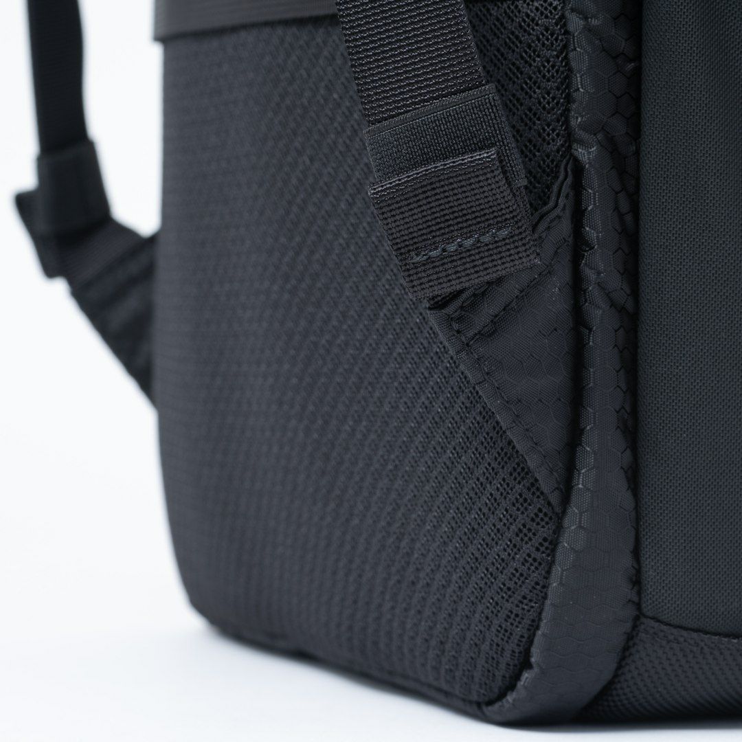 BEAMS DESIGN Watertight バックパック(S)【BMMH5GR3】 ブラック