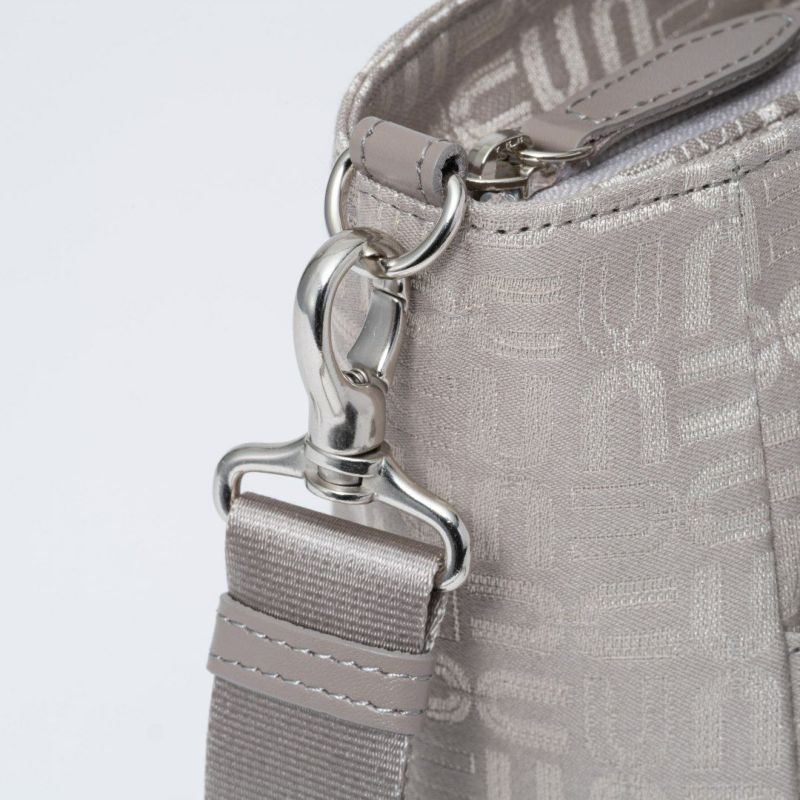 U by ungaroルイ 2WAYトート ベージュ