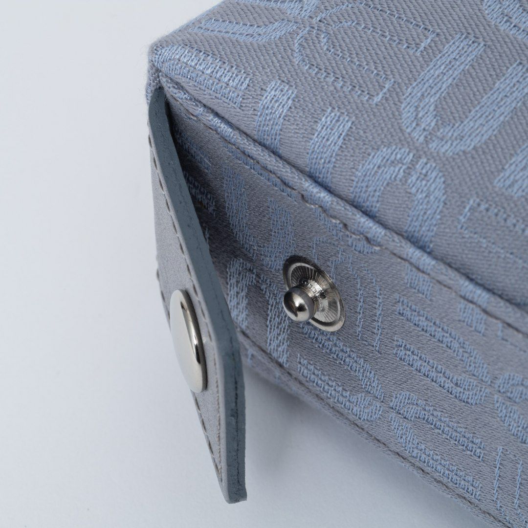 U by ungaroルイ 変形トート ブルーグレー