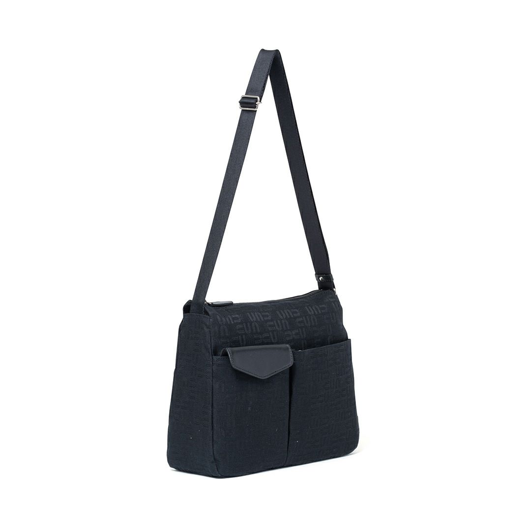 U by ungaroルイ ショルダー(L) ブラック