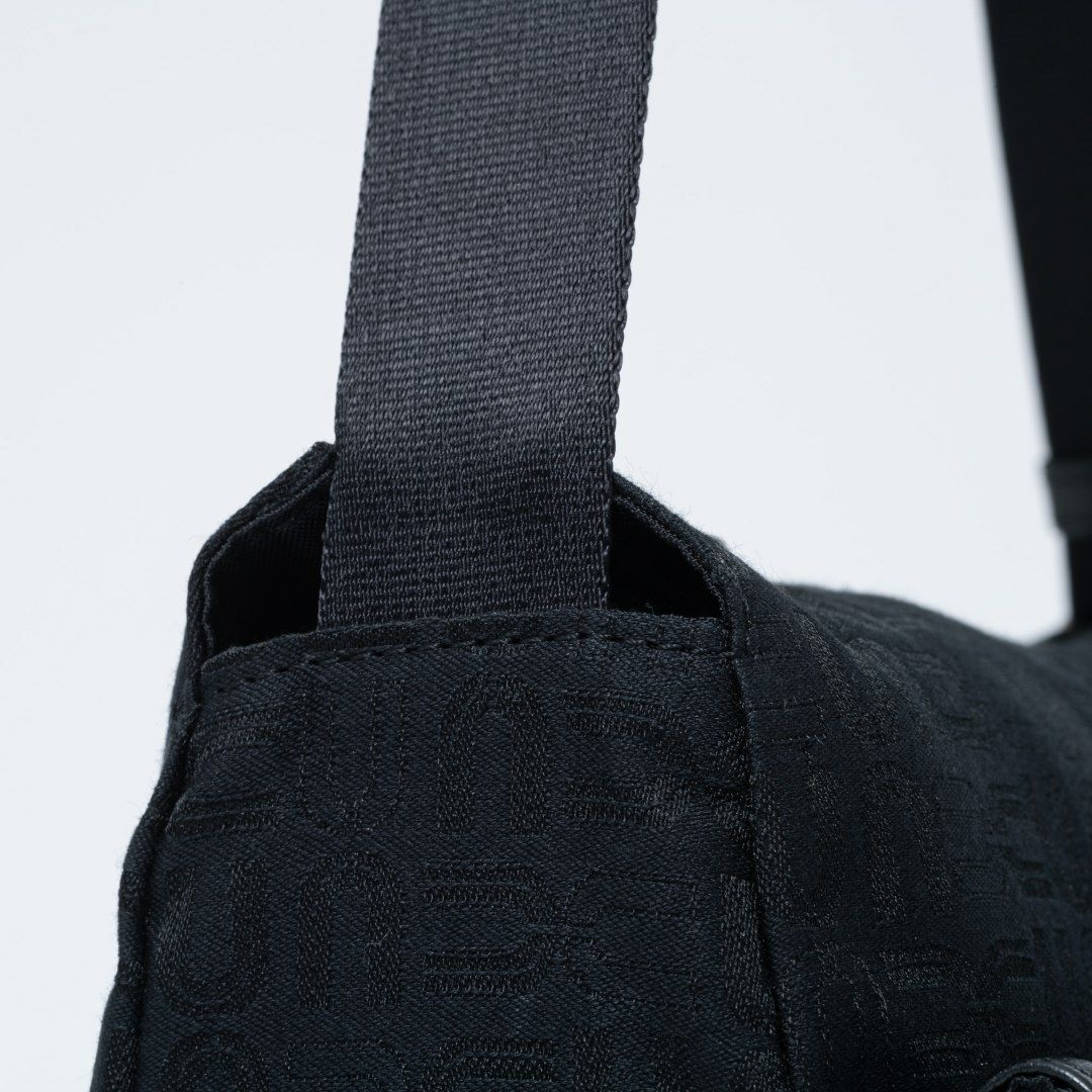 U by ungaroルイ ショルダー(L) ブラック