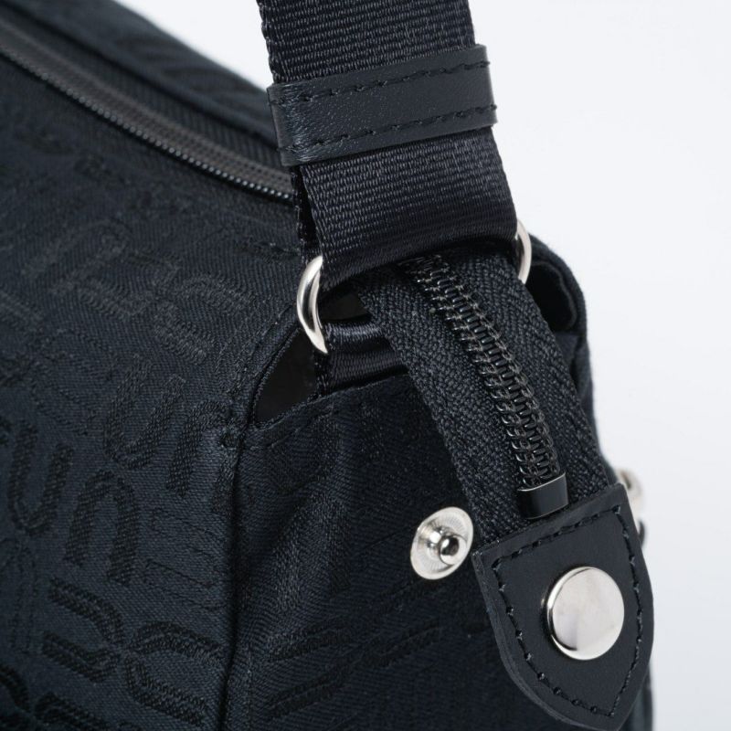 U by ungaroルイ ショルダー(L) ブラック