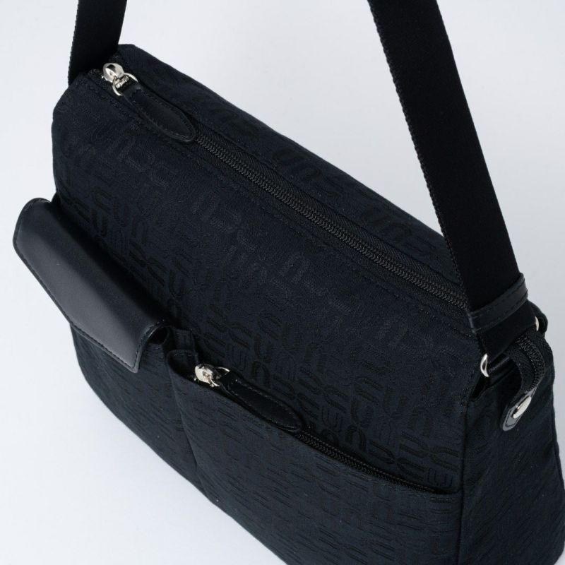 U by ungaroルイ ショルダー(L) ブラック