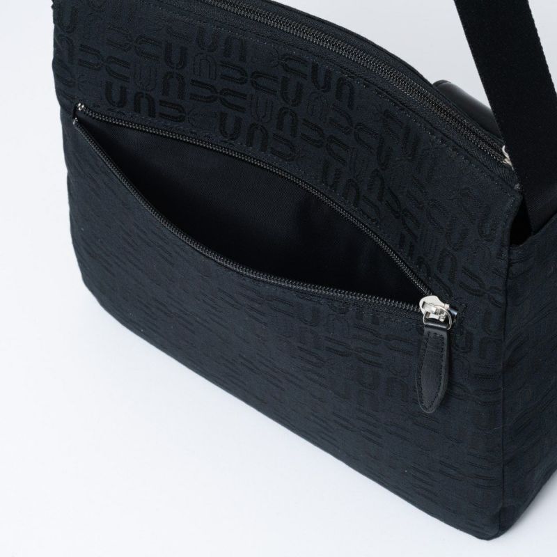 U by ungaroルイ ショルダー(L) ブラック