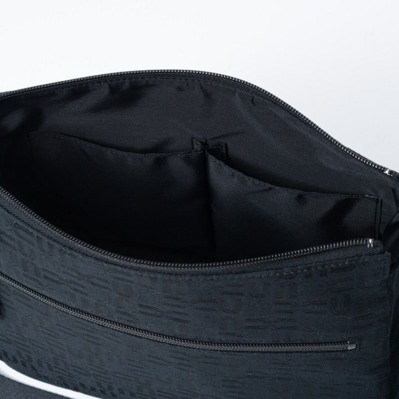 U by ungaroルイ ショルダー(L) ブラック