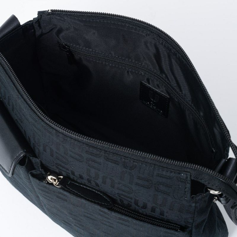 U by ungaroルイ ショルダー(M) ブラック