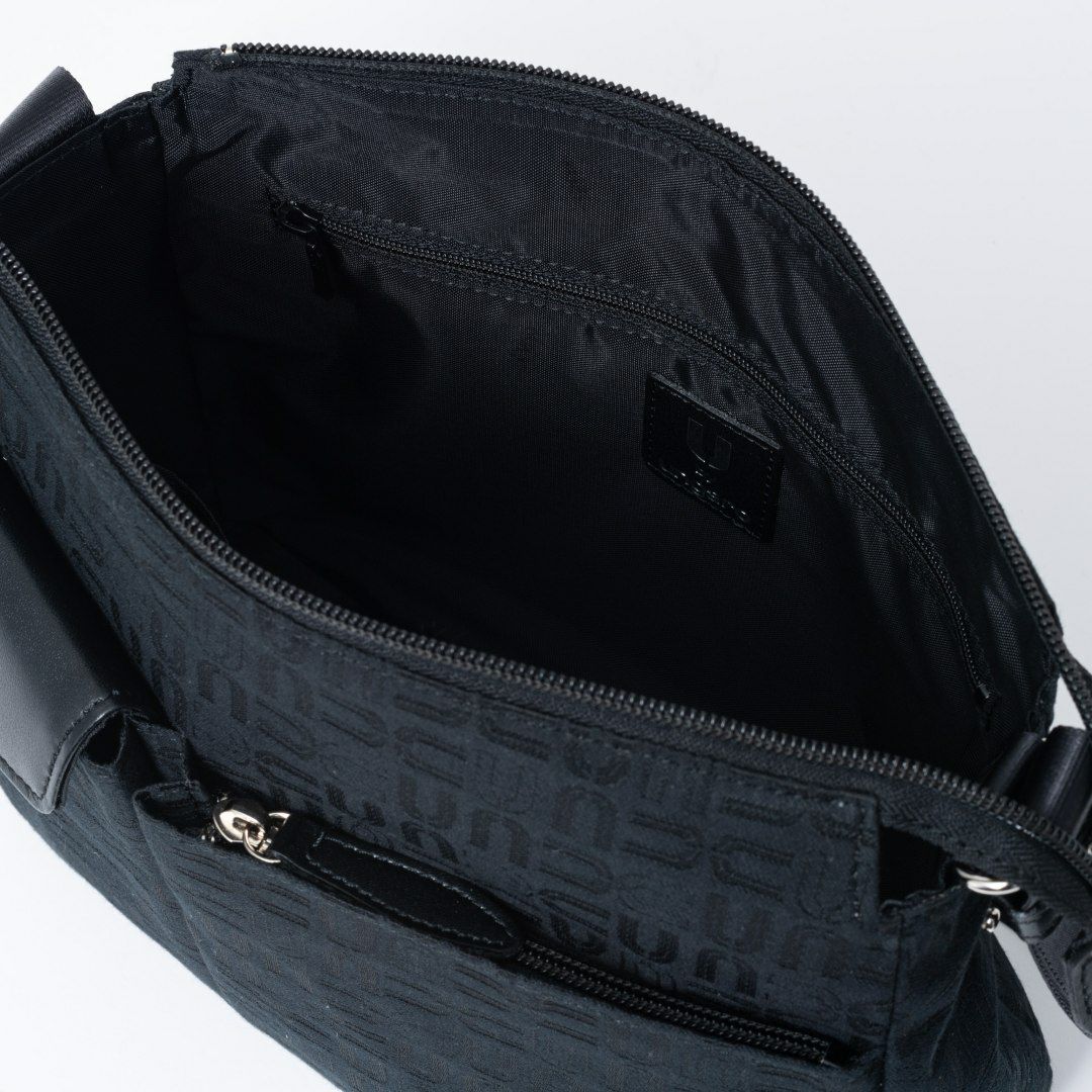 U by ungaroルイ ショルダー(M) ブラック