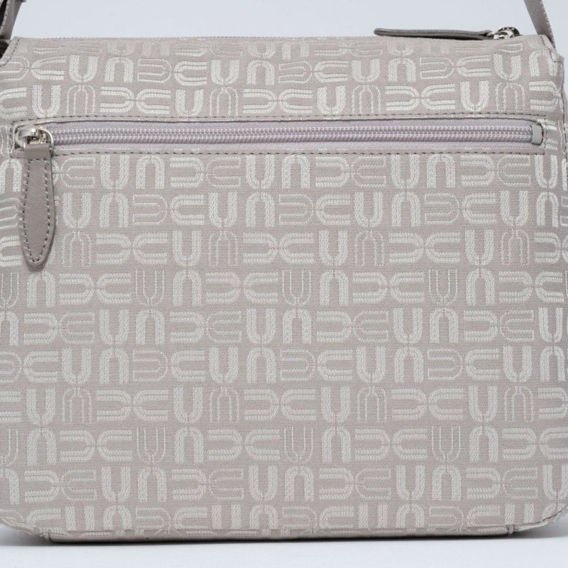 U by ungaroルイ ショルダー(M)ト ベージュ