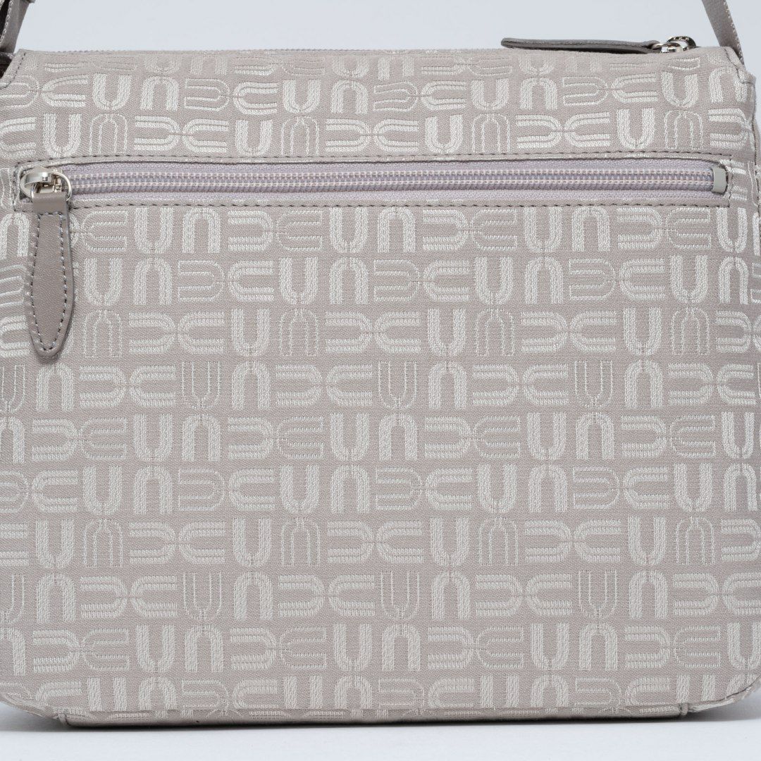 U by ungaroルイ ショルダー(M)ト ベージュ