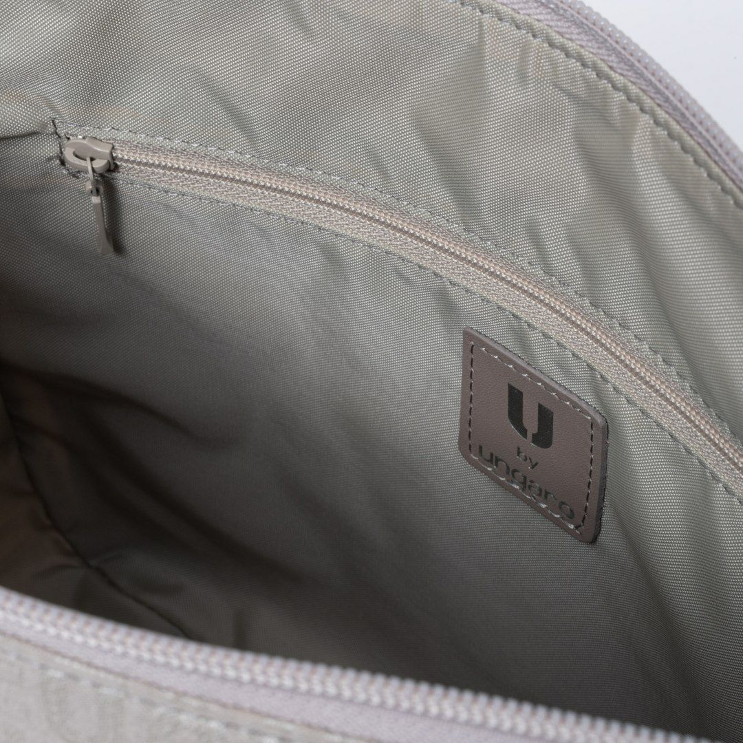 U by ungaroルイ ショルダー(M)ト ベージュ