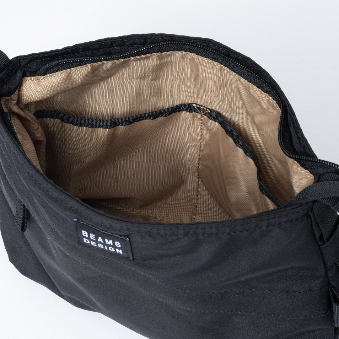 BEAMS DESIGN Diagonal サコッシュ【BMMH5ES1】 ブラック