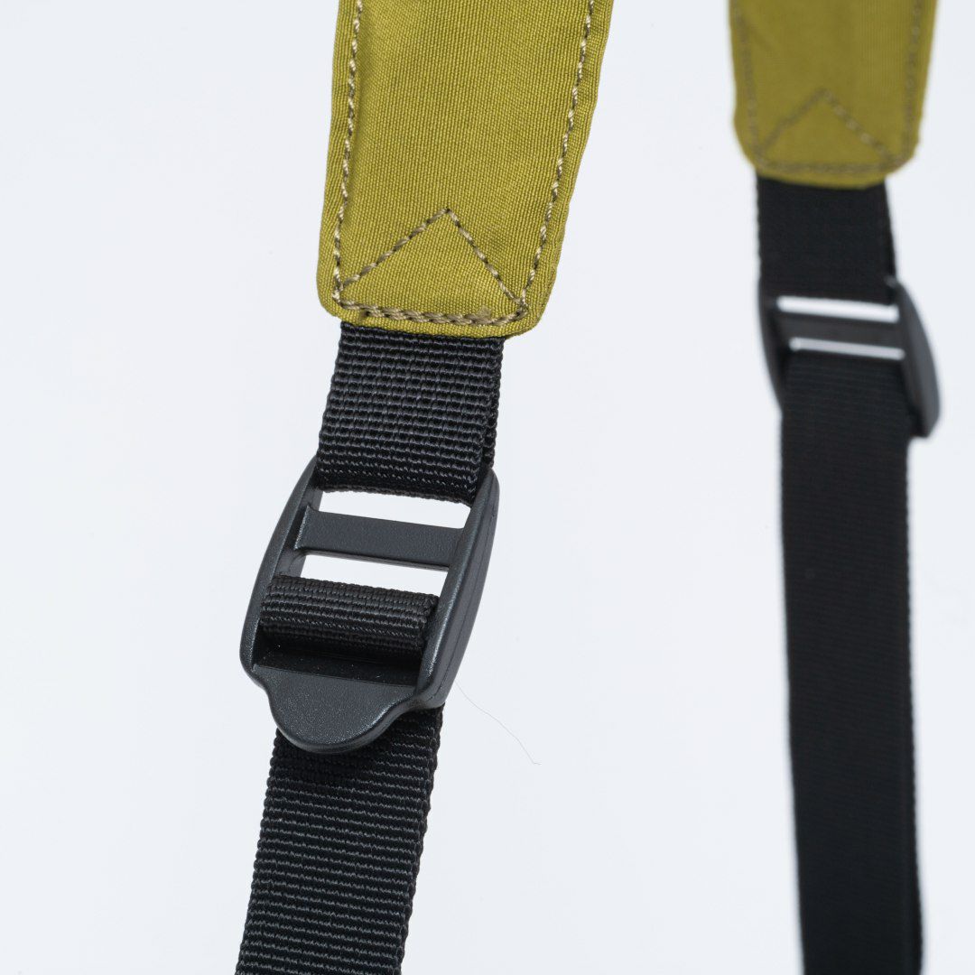 BEAMS DESIGN Diagonal サコッシュ【BMMH5ES1】 オリーブ