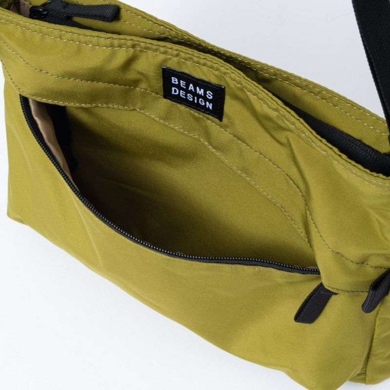 BEAMS DESIGN Diagonal サコッシュ【BMMH5ES1】 オリーブ