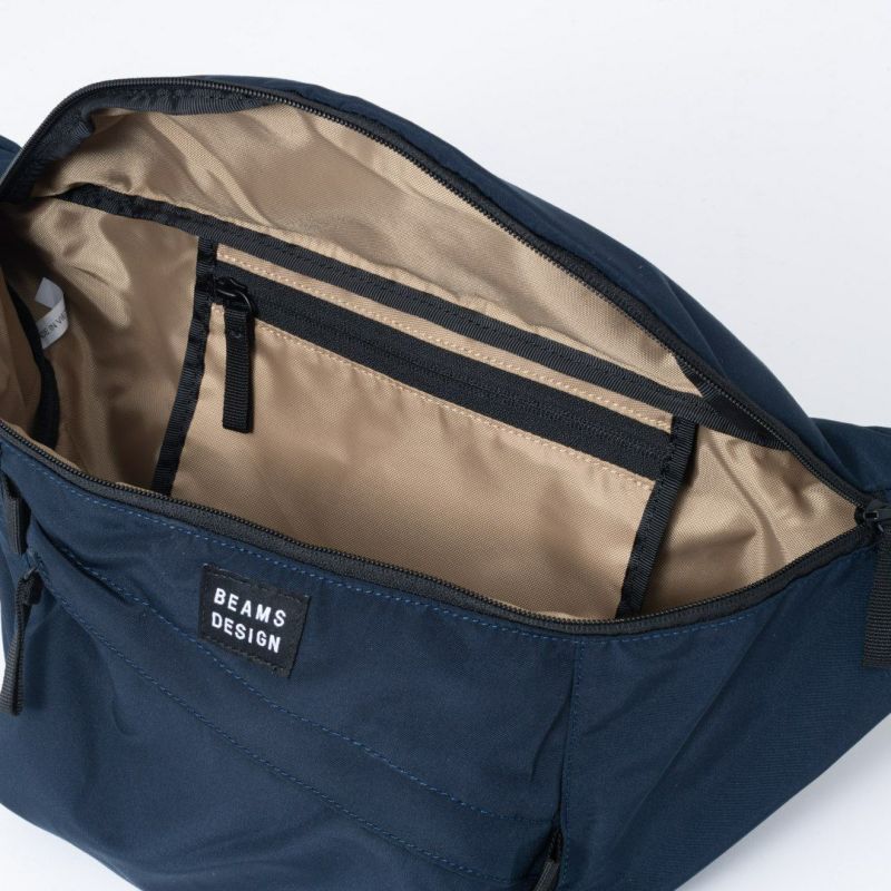 BEAMS DESIGN Diagonal ボディバッグ【BMMH5ES2】 ネイビー