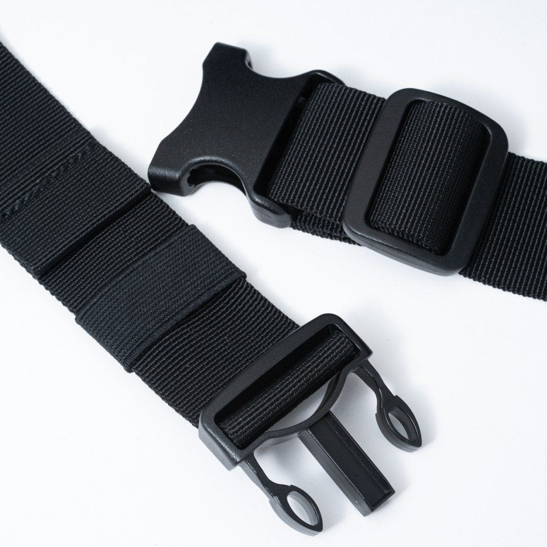 BEAMS DESIGN Diagonal ボディバッグ【BMMH5ES2】 ネイビー