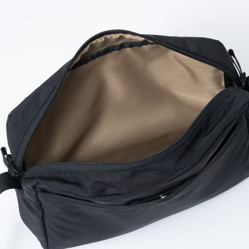 BEAMS DESIGN Diagonal ショルダー【BMMH5ES3】 ブラック